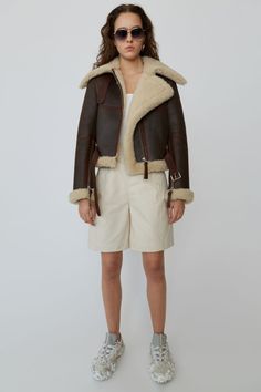 Acne Shearling Jacket, Shearling Coat Outfit, Shearling Jacket Outfit, Aviator Jacket, Fur Leather Jacket, Winter Outerwear, Aviator Jackets, Coat Outfits, Shearling Coat