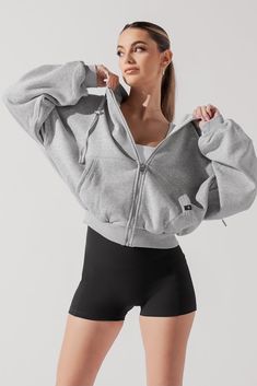 Designed to make you feel like you’re floating on Cloud 9, our super oversized, marshmallowy-soft Cloud Hoodie is simply perfection. It’s basically a warm hug in a jacket. Cloud Hoodie, Arabic Clothing, Female Pose, Character References, Skin Discoloration, Skin Care Kit, Gray Design, Warm Hug, Oversized Jacket