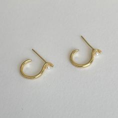 Dainty Hoop Earrings Pearl Earrings 24k Gold Plated Brass, Tarnish Resistant, 15mm In Diameter. Shell Pearl On Each Earring. This Listing Is For One Pair Of Hoops. Free Shipping On All Bundles And 10% Off On 2+ Items. Simple Single Hoop Earring, Gold Small Hoop Pearl Earrings For Everyday, Minimalist Single Gold Pearl Earring, Gold Minimalist Pearl Earrings, Tarnish Resistant, Gold Minimalist Pearl Earrings Tarnish Resistant, Gold Minimalist Tarnish-resistant Pearl Earrings, Minimalist Yellow Gold Pearl Hoop Earrings, Minimalist Everyday Hoop Pearl Earrings, Gold Hoop Pearl Earrings With Ear Wire