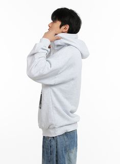 Product Detail Style : Casual Occasion : Back to school Type : Men, Sweat Detail : Hood Print : Graphic Material : Cotton Sleeve : Long sleeve Neck : Hood Fit : Loose fit Cotton100 Color : Light gray, Black Made in Korea Model Size Model is wearing size M/L and the color Light gray. Height : 6'0" | 184cm / Top : L / Bottom : XL (32 inch) .prddescription table, .prddescription td, .prddescription th { border : 1px solid black; border-collapse : collapse; padding: 10px; } Size(Inch) Size Shoulder Casual Fleece Sweater With Pockets, Long Sleeve College Sweatshirt With Kangaroo Pocket, College Long Sleeve Sweatshirt With Kangaroo Pocket, Gray Streetwear Sweatshirt With Pockets, Gray Fleece Hoodie For College, Gray Relaxed Fit Hoodie For Streetwear, Gray Cotton Casual Hoodie, College Gray Fleece Hoodie, Casual Gray Cotton Hoodie