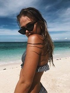 Pool Outfits, Trendy Swimwear, Vacation Photos, Beach Poses, Beach Photoshoot