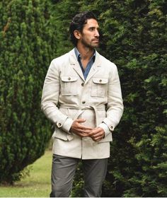 Men's Vintage Safari Jacket Off White, Oversized Jacket, Cargo Jacket, Designer Jacket, Travel Jacket For Men, Best Christmas Gift For Him. This is a Two Piece Suit crafted from high quality fabric and imported materials. Our products are handcrafted by experienced tailors who make sure the that the stitching is precise, lining is proper and the overall product is sturdy enough to not go out of shape for more than a few years. Also all our products have extra margins in their length, sleeves, si White Long Sleeve Outerwear With Multiple Pockets, Winter Outdoor Sport Coat With Lapel Collar, Casual Sport Coat With Lapel Collar For Outdoor, Khaki Single-breasted Sport Coat For Outdoor, Outdoor Khaki Single-breasted Sport Coat, White Sport Coat With Welt Pockets For Fall, Beige Long Sleeve Sport Coat For Outdoor, Winter White Utility Jacket With Pockets, Outdoor Fall Sport Coat With Lapel Collar