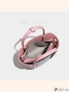 Bird in Bag - Designer tulip petal bag new no shoulder crossbody mother soft handle bag Street Trends, Word Wrap, Bird In Bag, Handle Bag, Tulips, Bags Designer, Street Style, Design