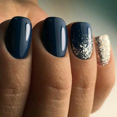 Gel Nails Ideas For Older Women, Short Nails Acrylic Dark Colors, Shellac Nails Winter 2023, Navy Dipped Nails, Short Gel Nails Winter 2023, Navy Blue And Glitter Nails, Navy Colored Nails, Winter Gel Dip Nails, Navy Blue Dip Nail Ideas