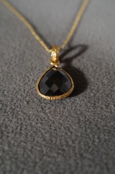 I am offering you this fabulous vintage sterling silver, with yellow gold overlay (stamped) classic bold design lavaliere Pendant Charm style necklace chain . It is a bold wonderful wide design that has such movement and flexibility to it , and such a gorgeous design. Just look at the large domed fancy faceted tear drop / pear shaped hematite, stone, all bezel set creating this large domed oblong shaped dangle pendant charm lavaliere section of this necklace, creating a wonderful shapegiving thi Formal Teardrop Pendant Necklace With Faceted Detail, Faceted Teardrop Pendant Necklace For Formal Occasions, Formal Faceted Teardrop Pendant Necklace, Gold Pear-shaped Hallmarked Necklace, Gold Hallmarked Pear-shaped Necklace, Elegant Filigree Teardrop Necklace, Elegant Teardrop Filigree Necklace, Elegant Faceted Pear-shaped Necklace, Elegant Pear-shaped Faceted Necklace