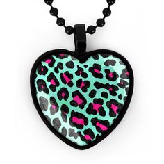 This gorgeous puffy heart shaped glass pendant is set in a jet black setting. The pendant measures 1.1 inches by 1.4 inches. Each and every pendant is thoroughly inspected to insure their quality. The design is crisp and vivid, and is printed only with the highest quality inks. The pendant hangs from a 24 inch black ball chain which can be cut to your desired length. Only the highest quality materials were used in the making of this necklace. The crisp archival quality prints are sealed under cr Scene Kid Fashion, Black Punk Rock, Scene Necklace, Scene Jewelry, Scene Accessories, Scene Outfits, Black Punks, Scene Fashion, Scene Kids