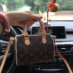 Mochila Louis Vuitton, Louis Vuitton Handbags Neverfull, Louis Vuitton Briefcase, Designer Handbags Louis Vuitton, Nano Speedy, Louise Vuitton, Louis Vuitton Online