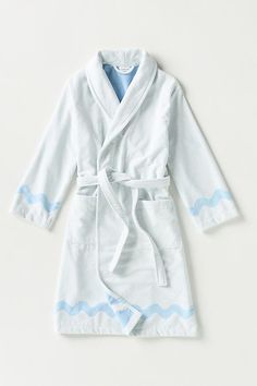 Crafted from plush cotton velour, this only-at-Anthro bath robe flaunts scalloped detailing to offer a luxurious wrap post-shower (or bath!). | Scalloped Cotton Bath Robe by Maeve by Anthropologie in Blue, Size: Small/Medium Cute Robes, Cute Bathrobe, Bathrobes For Women, Women Robes, Light Grey Leggings, Terry Robe, Cotton Shower Curtain, Anthropologie Uk, Relaxing Moments