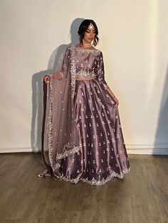 Gulnaaz Fashion, Demetra Outfits, Party Make-up, Purple Outfit, Desi Wedding Dresses, Indian Outfits Lehenga, Desi Fashion Casual, Pakistani Fancy Dresses