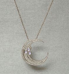 Note : Item Comes With Chain. Specification:- Stone Details :-  *Diamond Material : Cubic Zirconia (CZ) *Diamond Shape : Round Cut *Pearl Dimension : 4.50, 5.00, 5*8 MM  *Diamond Dimension : 0.90, 1.00, 1.10, 1.20, 1.30, 1.40, 1.50, 1.60, 1.80, 2.10 MM  *Diamond Weight : 1.99 CT  *Diamond Color : White *Clarity : VVS *Making Process: Handmade by our Experienced Staff. *Stamp: Our All Pendant Stamped According to metal Purity (925 SIL/10K/14K/18K).  Procedure information Please select the materia Elegant Moonstone Clavicle Chain Jewelry, Moon Charm Pendant Necklaces For Party, Moon Charm Pendant Necklace For Party, Crescent Moon Charm Party Jewelry, Crescent Moon Charm Jewelry For Parties, Party Pendant Necklace With Moon Charm, Party Crescent Moon Charm Necklace, Party Moon Charm Pendant Jewelry, Moon Charm Pendant Jewelry For Party