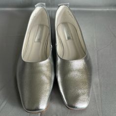 Franco Sarto L-Vana, Silver Sy Silver Ballet Flat Size 9 1/2 Shoes For All Occasions Church Or Wedding’s Comfortable Brand New. Shoes Never Been Worn. Metallic Flats For Formal Occasions, Modern Slip-on Court Shoes For Spring, Silver Court Shoes For Spring, Medium Width, Silver Medium Width Court Shoes For Spring, Silver Court Shoes For Spring, Silver Closed Toe Synthetic Flats, Silver Closed Toe Court Shoes Medium Width, Synthetic Flat Heel Court Shoes, Silver Almond Toe Court Shoes For Spring