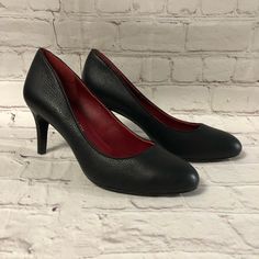 New -Discontinued Brand Shoes Of Prey Size 6.5 Black Heels With Red Lining Pink Glitter Heels, Neutral Pumps, Blue Block Heels, Round Toe Pumps, Bridal Heels, Pumps Heels Stilettos, Black Stilettos, Suede Block Heels, Blue Heels