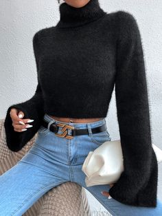 Crop Pullover, Sweaters Women, Fluffy Sweater, Sweater Season, Cropped Pullover, 90s Streetwear, Fuzzy Sweater