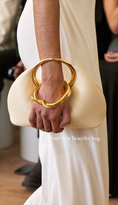 Clutch Aesthetic, Unique Bags Design, Classy Purses, Ladies Brunch, Luxury Lifestyle Fashion, Unique Handbags