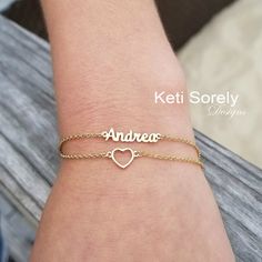 Dainty Nameplate Bracelet For Personalized Gift, Dainty Personalized Nameplate Bracelet, Dainty Personalized Name Bracelet For Anniversary, Trendy Personalized Chain Bracelet As A Gift, Trendy Name Bracelet For Gift, Dainty Charm Bracelet For Personalized Gift, Trendy Personalized Chain Bracelet Gift, Trendy Personalized Chain Bracelet For Gift, Dainty Everyday Bracelets With Name