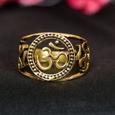 Solid Gold Om Ring, Handmade Ring, Brass Ring, Buddhist Ring, Meditation Ring, Symbolic Ring, Ohm Ring, Yoga Jewelry, Dainty ring, Gift ring »» DETAILS: - Gemstone: Na Jewelery Category:- Handmade Ring Metal:-Brass -- T H E * Q U A L I T Y We buy raw gemstones directly from miners and then get them cut and polished at our workshop , Therefore saving some bucks (additional added fees and markups) avoiding a middle man and making sure of the authenticity of the gems. And we use top quality materia Nickel Free Spiritual Toe Rings, Symbolic Handmade Midi Rings Gift, Adjustable Symbolic Midi Rings For Wedding, Symbolic Engraved Metal Ring For Gift, Spiritual Style Open Midi Rings As Gifts, Symbolic Metal Ring As A Gift, Adjustable Symbolic Midi Rings As Gift, Symbolic Metal Rings As Gifts, Symbolic Handmade Promise Ring