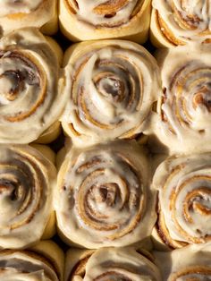 Brown Butter Cinnamon Rolls: Gooey, Delicious Recipe Butter Cinnamon Rolls, Cinnamon Roll Icing, Butter Cinnamon, Best Cinnamon Rolls, Pumpkin Cinnamon Rolls, Pumpkin Roll, Cinnamon Rolls Homemade, Cinnamon Rolls Recipe, Sweet Breads