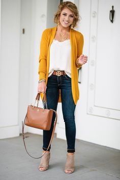 Yellow Cardigan, Outfit Jeans, Mode Casual, Cooler Look, Work Style, Trend Fashion, Casual Fall Outfits