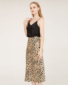 100% Mulberry Silk Breathable & Lightweight Lightweight & Comfortable The leopard print silk midi skirt is not only versatile but also a stylish choice recently. Made with 100% 19 Momme mulberry silk, it enhances the innate charm of leopard print, adding a touch of femininity and grace. Types Of Blazers, Silk Slip Skirt, How To Wash Silk, Midi Skirt Casual, Silk Midi Skirt, Silk Maxi Skirt, Skirt Casual, Skirt High Waist, Silk Outfit