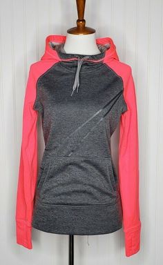 Nike Therma Fit Women’s Pullover Hoodie Sweatshirt Size XS Gray /Pink Excellent Pre-owned Condition No flaws Measurements included in the photos THANK YOU FOR YOUR INTEREST ❤ BUYER is responsible for checking measurements before buying. I am not responsible if an item does not fit. Please do not expect me to have knowledge every clothing company’s sizing. (All companies have sizing charts you can look up online) I list according to what is specified on the inner size tag and I provide measuremen Pink Long Sleeve Sweatshirt With Drawstring Hood, Nike Gym Hoodie, Stretch Pink Hoodie With Ribbed Cuffs, Sporty Long Sleeve Pink Hoodie, Pink Stretch Hoodie With Ribbed Cuffs, Pink Crew Neck Top With Kangaroo Pocket, Pink Hoodie Sweatshirt, Sporty Pink Sweatshirt For Gym, Sporty Pink Gym Sweatshirt