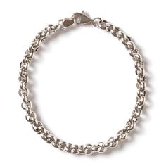 This chunky, chain-link bracelet is the ultimate statement maker. Wear it alone or layered with mixed-Color bracelets. Available in 7" or 7.5" In stock bracelets will ship within 3 business days Mixed Metal Bracelets, Mandy Moore, Jessica Alba, Colorful Bracelets, Metal Bracelets, Meghan Markle, Chain Link Bracelet, Wear It, Rihanna