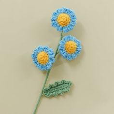 feature: *Brand new and high quality *Made of high-quality materials, you can buy with confidence. *This artificial flower is filled with joy. *Suitable for wedding venues, hotels, living rooms and other places. *I think you will like this multi-headed daisy yarn knitted flower. Specification: Material: silk flower Product name: Multi-head daisy yarn knitting flower Color: white, pink, orange, blue Size: Total height: 40cm Package Contents: 1*Multiple daisy yarn knitted flowers notes: 1. Due to Flowers Notes, Knitting Bag Diy, Loom Yarn, Home Flower Decor, Bouquet Birthday, Purple Lily, Diy Wool, Yarn Flowers, Flowers Bouquet Gift