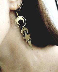 Celestial long witchy earrings, moon and star, dangles, statement halloween earrings, Boucles Doreilles en France, Birthday party gift by Katangelshop on Etsy Witchy Earrings, Big Moon, Earrings Moon, Boho Moon, Moon And Star, Paper Gift Bags, Halloween Earrings, Birthday Party Gift, Moon Earrings