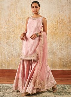 Pink Embroidered Gharara Suit Pink Indian Suit, Pink Gharara, Pink Indian Wedding, Garara Dress, Asian Suits, Pink Sharara, Dupatta Embroidery, Gharara Suits, Engagement Lehenga