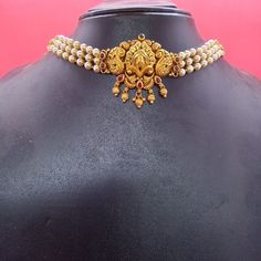 Buy Antique Pearl Choker Online | Venugopal Gold Palace - JewelFlix Moti Choker Necklace Gold, Pearl Choker Necklace Indian Gold, Pearl Necklace Designs Gold Indian, Pearl Choker Necklace Indian, Gold Neckles, Moti Set, Gold Pearl Choker, Beads Haram, Jewellery Simple