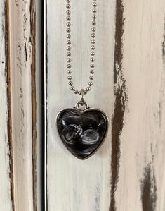 "NOW OFFERING FREE SHIPPING ON MOST ITEMS! ❤️ BEST GIFT EVER ❤️ This is SO CUTE! Petite heart shaped sonogram necklace - Heart shaped BABY SONOGRAM necklace, Sonogram necklace, Baby sonogram jewelry, baby sonogram charm, your baby's sonogram photo, sonogram keychain *Shown with Stainless Steel Ball Chain (24\" in length) Dimensions: Heart is 18 MM -loop has approx. 2mm opening. -approx 1-2mm deep Custom Sonogram Keychain or pendant. *This is a one sided pendant or keychain If you would like just Baby Sonogram, Pocket Token, Custom Cufflinks, Best Gift Ever, Necklace Heart, Cufflinks Wedding, Ultrasound, One Sided, Ball Chain