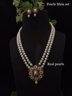 A Gift for someone most adorable for you. Earrings made of brass. Material : brass. Earrings : 1 Pair. Necklace : 1ab Kundan Long Necklace, Pearl Long Necklace, Long Necklace Set, Jewelry Hacks, Jewelry Pakistani, Fancy Jewelry Necklace, Fashion Jewellery Online, Pearl Jewelry Design, Pearl Necklace Designs