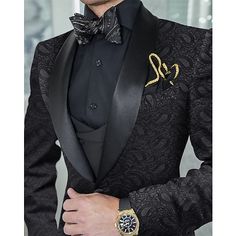 Category:Tuxedos; Embellishment:Pocket; Season:All Seasons; Fabric:Cotton Blend; Style:Party; Includes:Vest,Pants,Jacket; Occasion:Prom,Wedding Party; Fit Type:Tailored Fit; Jacket Buttons:Single Breasted One-button; Jacket Pockets:Straight Piped; Pattern:Floral,Jacquard; Neckline:Shawl Collar; Listing Date:10/24/2023; Pant Length:; Pants Waist:; Shoulder Width:; Sleeve Length:; Bust:; Hips:; Number of Pieces:3 Piece; Design:Jacquard Groom Suit Elegant, Prom For Guys, Gold Quince, Prom Suits For Men, Wedding Tux, Suits Prom, Dinner Jacket, Prom Suits, Party Suits