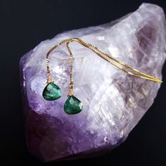 These beautiful Genuine, Tear drop shaped Emerald Earrings are simply stunning in person. Swinging from 14k Gold Filled Box Chain Threaders Person Swinging, Earrings Emerald, Rustic Earrings, Emerald Earrings Studs, Nature Earrings, Ruby Pendant, Earrings Elegant, Emerald Necklace, Emerald Earrings