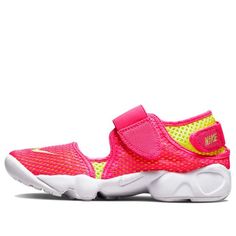 Breathable Running Shoes For Summer Sports, Summer Sports Running Shoes With Breathable Mesh, Breathable Summer Running Shoes For Outdoor, Breathable Round Toe Sandals For Water Sports, Sporty Non-slip Sandals For Training, Breathable Synthetic Sport Sandals For Light Sports, Sporty Summer Running Shoes With Synthetic Material, Sporty Synthetic Running Shoes For Summer, Sporty Running Shoes For Summer Sports