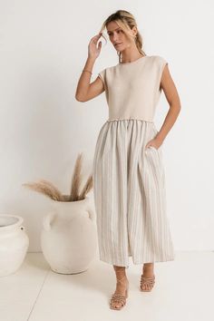 McKensley Contrast Midi Dress Cruise Clothes, Linen Outfits, Multicolor Skirt, Fall 24, Cruise Outfits, Mama Style, Stretch Skirt, Tiered Midi Dress, Lined Skirt