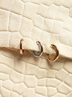 The 14K Classique Huggies- 9mm – Après Jewelry Second Piercing, The Ear, Huggie Earrings, Single Earring, Rose Gold Earrings, Huggies Earrings, Jewelry Branding, Yellow White, Heart Ring