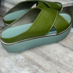 Platform Clogs! Spring Clogs With Leather Footbed And Wedge Heel, Comfortable Green Clogs For Summer, Green Clogs With Cushioned Footbed For Summer, Comfortable Green Mules With Cushioned Footbed, Trendy Clogs With Leather Footbed For Spring, Casual Platform Slippers With Leather Footbed, Green Casual Mules With Leather Footbed, Green Round Toe Summer Clogs, Spring Casual Slide Clogs