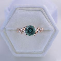 2 Carat Teal Sapphire Floral Yellow Gold Engagement Ring Unconventional Engagement Rings, Yellow Sapphire Ring Engagement, Montana Sapphire Engagement Ring, Nature Engagement Ring, Dream Wedding Ring, Yellow Gold Engagement Ring, Teal Sapphire, Alexandrite Engagement Ring, Vintage Sapphire