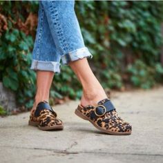 New Sofft Billie Clogs Real Cow Dyed Fur Animal Print Size 7.5 1.5 Heel Retail: $120 Inventory: B.07 Fall Slip-on Clogs With Cushioned Footbed, Cushioned Slip-on Clogs For Fall, Slip-on Clogs With Cushioned Footbed For Fall, Casual Brown Clogs For Walking, Casual Clogs With Medium Width For Fall, Casual Fall Clogs With Buckle Closure, Casual Clogs With Medium Width And Flat Heel, Fall Leather Footbed Slip-on Clogs, Leather Footbed Slip-on Clogs For Fall