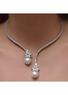 #Round #Rhinestone #Pearl #Detail #Silver #Necklace #stylish #casual Round Bead Necklace, A Necklace, Lovely Necklace, Rhinestone Necklace, Pearl Pendant, Bling Bling, Accessories Necklace, Necklace Designs, Indian Jewelry