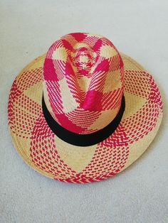 GENUINE ECUADOR "PANAMA HAT" 100% HAND MADE TOQUILLA STRAW  56 CM Traditional Fedora Panama Hat For Summer, Traditional Wide Brim Panama Hat For Summer, Traditional Short Brim Summer Hat, Traditional Short Brim Hat For Summer, Traditional Summer Fedora With Flat Brim, Traditional Flat Brim Fedora For Summer, Traditional Wide Brim Summer Fedora, Traditional Wide Brim Fedora For Summer, Traditional Panama Hat For Summer Beach