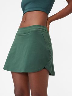 Meet the original Outdoor Voices Exercise Skort. This sporty skort is versatile and confidence boosting. Featuring a built-in shorts liner and phone pocket. Shop OV for workout skorts, ladies skorts, tennis skorts, golf skorts. Ladies Skorts, Tennis Things, Golf Skorts, Black Skort, Athletic Skirt, Comfy Jeans, Style Goals, Tennis Skort, Workout Outfits