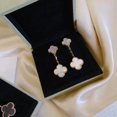 Discover the elegance of these Clover White MOP Earrings. Featuring two intricate motifs, these earrings are expertly crafted to add a touch of sophistication to any outfit. Made with premium materials, they offer timeless beauty and lasting durability. Elevate your style with these stunning earrings. ADDITIONAL INFORMATION Color: Gold Stone: Mother of pearl Ref. VCARO9II00 Material:- 925 Sterling Silver - 18k Gold Plated- 18k Real Gold ( contact us via instagram) Our replica products are commit Trinity Bracelet, Detailed Jewelry, Stunning Earrings, Love Bracelets, Love Necklace, Real Gold, Silver Bracelets, Beautiful Earrings, Mother Of Pearl