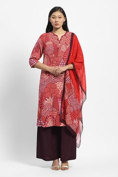 Red kurta with nature printed patterns. Comes with flared pant. - Aza Fashions Silk Floral Print Kaftan Straight Kurta, Red Floral Print Unstitched Kurta, Red Floral Print Tunic Kaftan, Satya Paul, Red V-neck Kaftan With Vibrant Print, Red Nature, Red Kurta, Pant Women, Red Floral Print V-neck Kaftan