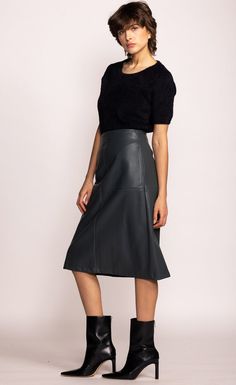 Part classy. Part edgy. Reach for the Peyton skirt when your regular work pants just won't cut it.Please note that the Peyton skirt no longer has pockets.Material: 50% PU Leather, 50% PolyesterModel is wearing XS Get Ready For Fall, Pink Martini, Ready For Fall, Cut It, Green Skirt, Work Pants, Timeless Classic, Forest Green, Martini