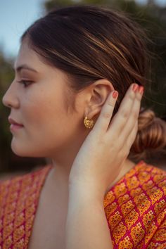 Delicate yet elaborate, the Loida Creolla Earrings make a powerful statement. Handcrafted in gold filigree, a meticulous and rare technique perfected by the plateros of Ilocos Sur, every heirloom carries the proud story of our pre-colonial heritage and of fine Filipino craftsmanship. It can take 2 to 3 days to craft a Ilocos Sur, Handmade Fair, Filigree Jewelry, Gold Filigree, Local Artisans, Metal Casting, Gold Plated Jewelry, Jewelry Plate, Pure Silver