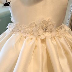 High-end Cream White Satin Flower Girl Pageant Dress Formal Weddings Ref#TG7067 at GemGrace. #FlowerGirlDresses Shop now to get $10 off. Pro custom-made service for wedding dress, formal dress. View Flower Girl Dresses,First Communion Dresses,White Flower Girl Dresses,Designer Flower Girl Dresses,Little Girl Flower Girl Dresses for more ideas. Click to shop now! #BuyableFlowerGirlDresses #ivoryFlowerGirlDresses Pageant Dresses For Women, Designer Flower Girl Dresses, Quinceanera Dresses Black, View Flower, Masquerade Ball Gowns, White Quinceanera Dresses, Girls Designer Dresses, Ivory Flower Girl Dresses, Cute Styles