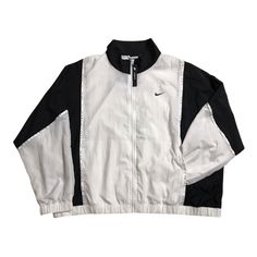 Nike Sportswear Windrunner Lightweight Jacket Women’s Full Zip Size XL CJ3685-100 NWT Take a look at pictures for details + Free shipping . Nike Style Women, Sports Jacket Outfit, Nike Sports Jacket, Sports Jackets Women, Windrunner Jacket, Nike Retro, Jacket Nike, Retro Jacket, Nike Vintage