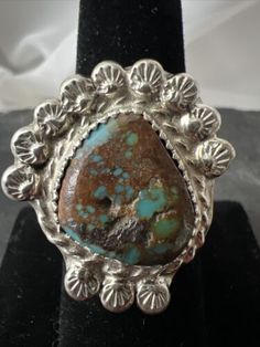 ad eBay - Find many great new & used options and get the best deals for Beautiful Navajo Artisan Sterling & Bisbee Turquoise Stone Ring S-8 10.7 Grams at the best online prices at eBay! Free shipping for many products! Artisan Turquoise Ring Jewelry, Artisan Turquoise Ring Round Collectible, Artisan Round Turquoise Ring Collectible, Artisan Turquoise Ring, Unique Turquoise Ring With Concho For Gift, Artisan Round Turquoise Collectible Ring, Gift Turquoise Ring With Concho, Southwestern Style Turquoise Ring With Patina, Southwestern Style Turquoise Ring With Large Stone