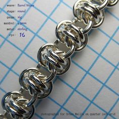 Barrel Weave is easy enough for a beginner and uses all the same round ring sizes as Byzantine. Chainmaille Jewelry Patterns, Chain Maille Patterns, Chainmail Patterns, Jump Ring Jewelry, Metal Jewelry Making, Chainmail Bracelet, Chainmail Jewelry, Chain Maille Jewelry, Bone Jewelry